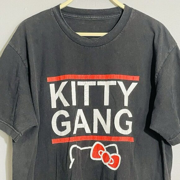 Hello Kitty Gang Tshirt Men Women Size XL Logo Cat Kitten Animation Japan Iconic - Picture 9 of 12